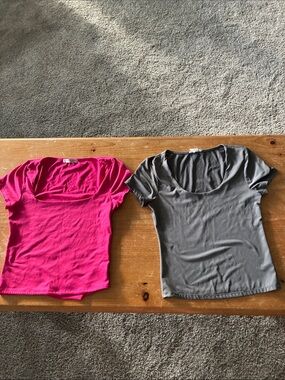 Lot of 2 Scoop Neck Short Sleeve Tees - Hot Pink & Gray